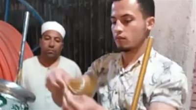 بث مباشر | طالب حقوق يبيع الفول بشوارع سوهاج: بكسب بالحلال.. وتركت بلدي علشان لقمة عيشي