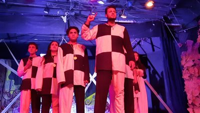 بختام مهرجان نوادي المسرح.. محمد سمير يطالب بتقديم العروض الفنية الفائزة إلى شاشات التليفزيون مجانا