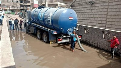 انقطاع المياه 8 ساعات بالمحلة بسبب انفجار ماسورة مياه.. والمحافظ يوجه بسرعه إصلاح العطل