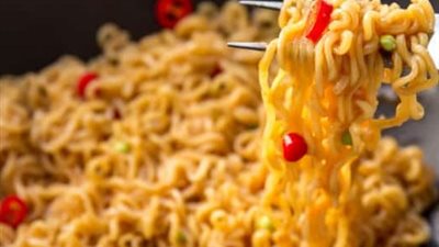 سلامة الغذاء: سحب 733 ألف كرتونة إندومي بنكهات مختلفة من الأسواق