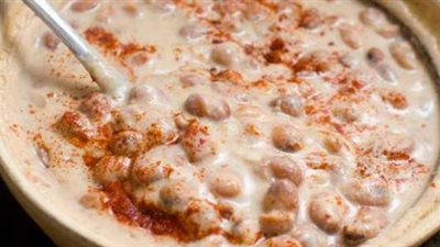 سحور اليوم.. فول بالطحينة وبيض بالجبنة وسلطة خضراء