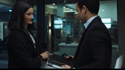 ملخص الحلقة الـ 11 من مسلسل سوتس بالعربي...آدم يثبت براءه ليلي بعد اتهامها بتسريب معلومات