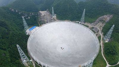 يجوب السماء بحثًا عن المجرات.. بريطانيا تبني أكبر تلسكوب لاسلكي في العالم