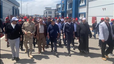 محافظ بورسعيد يتفقد عددا من المشروعات القومية | صور 