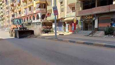 رفع 130 طن مخلفات بشوارع مدينة بنها