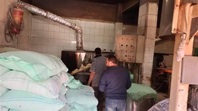 غلق مخبز بلدي لمدة 3 شهور لبيعه الخبز بالسوق السوداء في البحيرة