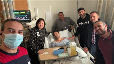 القنصل المصري في نيويورك تزور المصابين المصريين في حادث إطلاق النار 