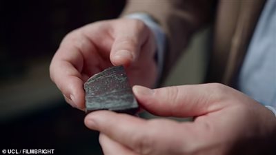 العثور على صخرة عمرها 3.75 مليار سنة تحتوي على ميكروبات من العصور القديمة | صور