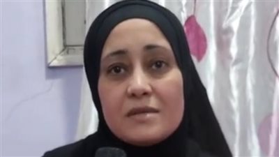 بينشر صور خادشة.. سيدة بالمنوفية: الابتزاز الإلكتروني هيدمر حياتي.. وبنتي كانت هتنتحر