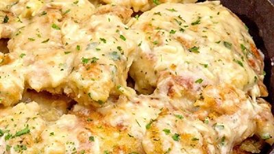 إفطار اليوم الـ 14 من رمضان.. عجينة الثوم والدجاج بالقشدة