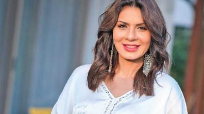 رامز جلال ساخرًا من فستان نجلاء بدر في الجونة: الساحرة الشريرة 