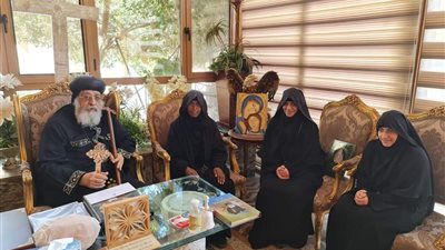 البابا تواضروس الثاني يستقبل راهبات دير القديسة دميانة بالبراري