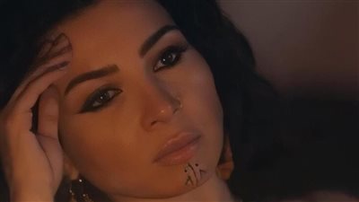 حكاية العايقة وعرفات.. أداء مميز يجمع مي عز الدين وأحمد أمين فى جزيرة غمام