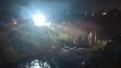 أهالي قرية الحصافة بالقليوبية يطالبون بسرعة وجود غواصين لمساعدتهم في العثور على جثمان الطفلة سجدة                