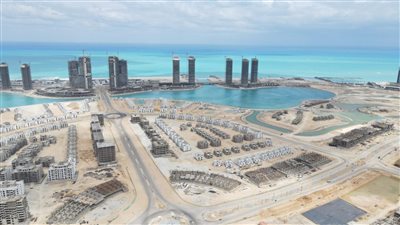 الإسكان تبدأ تسليم وحدات منطقة الداون تاون بالعلمين الجديدة لمستحقيها