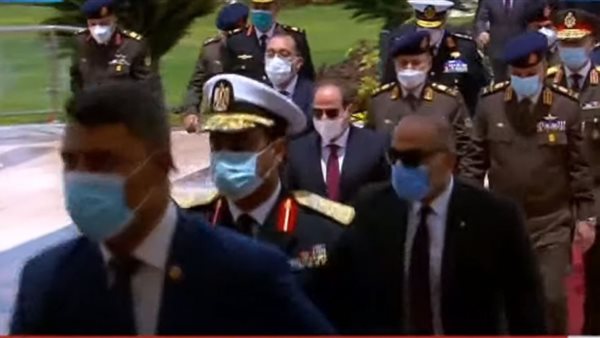 لحظة وصول السيسي