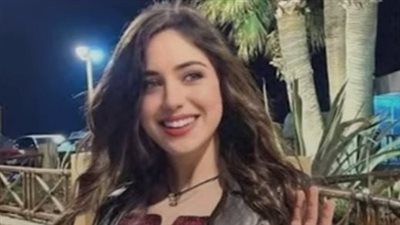 حساب وهمي وشحن رصيد.. قصة نصب طبيبة الأسنان المزيفة مكة محمد على الشباب | فيديوجراف