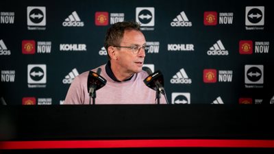 رانجنيك عن تعيين تين هاج مدربا لمانشستر يونايتد: يقدم عملا جيدا