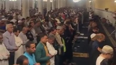 بث مباشر | صلاة التراويح بمسجد الحسين في اليوم الرابع عشر من شهر رمضان