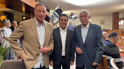 بدعوة من الخطيب.. حسن شحاتة يشارك في حفل إفطار داخل النادي الأهلي 