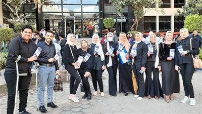 متمضيش عشان البيت يعيش.. حملة توعوية من طلاب جامعة القاهرة للغارمات