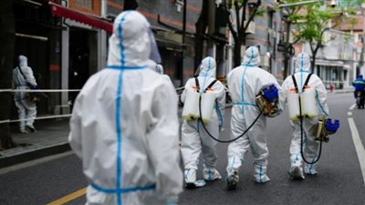 الصين تتجاوز 400 إصابة محلية جديدة و11 وفاة بفيروس كورونا خلال يوم