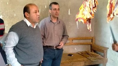 ضبط لحوم مذبوحة خارج المجازر في حملة بمركز العدوة