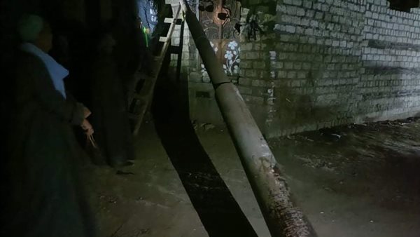 سقوط عمود إنارة بالمنيا