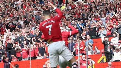 كريستيانو رونالدو يفوز بجائزة لاعب الشهر بـ مانشستر يونايتد
