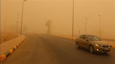 البسوا الكمامات.. الأرصاد تحذر المواطنين من الرياح المثيرة للرمال والطقس الحار اليوم | بث مباشر