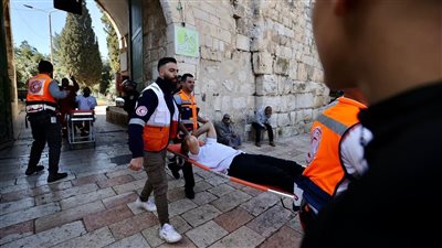 الهلال الأحمر يوضح طرق التبرع لتوصيل المساعدات اللازمة لدعم فلسطين | صور