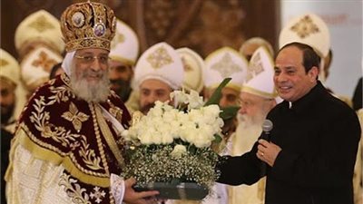 الرئيس السيسي يُهنئ قداسة البابا تواضروس بعيد القيامة المجيد
