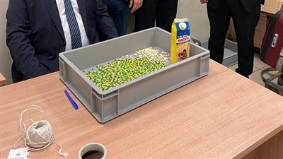 جمارك مطار القاهرة تحبط تهريب 1220 كبسولة ترامادول مخدرة