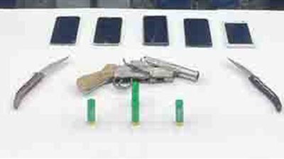 سرقة تحت تهديد السلاح داخل ميكروباص.. تفاصيل القبض على تشكيل عصابي بالزيتون