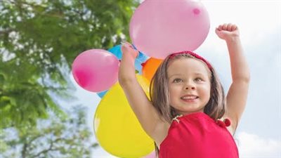 بطاقات معايدة للأطفال عيد الفطر.. أفكار مبتكرة ليهنئ الطفل صديقه