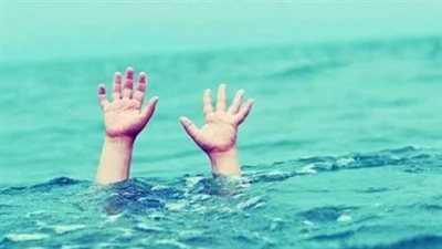 غرق شاب وإنقاذ 2 آخرين قبالة شاطئ العريش.. وجهود مكثفة للبحث عنه