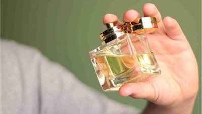 فتوى سابقة.. الإفتاء تحسم الجدل: العطر في نهار رمضان لا يفسد الصيام