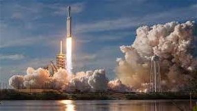 إطلاق قمر اصطناعي سري للمخابرات الأمريكية من كاليفورنيا