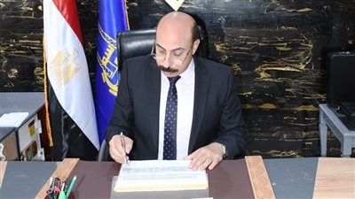 محافظ أسوان يعتمد حركة محدودة لرؤساء الأحياء والقرى| أسماء