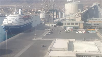 تداول 52570 طن بضائع عامة ومتنوعة و318 شاحنة خلال 24 ساعة بموانئ البحر الأحمر 