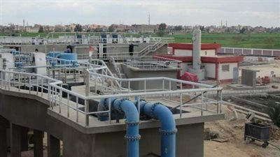 إصابة 4 عمال بالاختناق إثر تسرب غاز الكلور داخل محطة صرف صحي بالشرقية