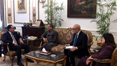 رئيس الوزراء يلتقي محمد العبار لبحث فرص التوسع في الاستثمارات بمصر