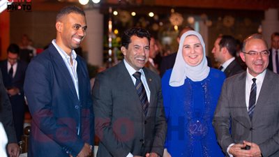 شخصيات عامة ونجوم الرياضة والفن والإعلام ورجال أعمال يشاركون في سحور القاهرة 24 | صور