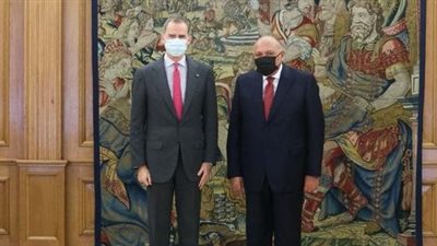 ملك إسبانيا فيليب السادس يستقبل وزير الخارجية سامح شكري