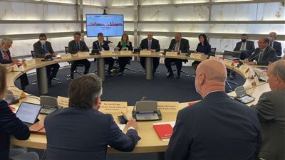 شكري يستعرض مناخ الاستثمار في مصر مع ممثلي إسبانيا بمجلس الأعمال المشترك 