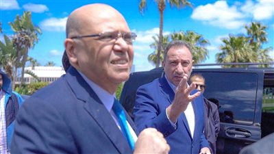 سفير مصر بالمغرب يستقبل بعثة الأهلي في مطار كازابلانكا