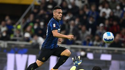 لوكاكو ولاوتارو يقودان هجوم إنتر ميلان أمام سبيزيا في الدوري الإيطالي