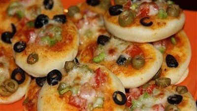 سحور اليوم.. مينى بيتزا بالخضروات وطاجن فول بالصلصة