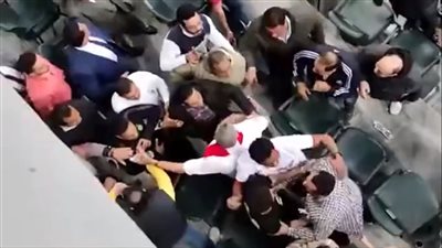 اشتباكات وتراشق بالألفاظ بين جماهير الزمالك والاتحاد السكندري.. والأمن يتدخل عقب انتهاء المباراة | بث مباشر