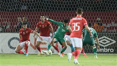 الأهلي يتفوق على الأندية المغربية ورقم مميز على حساب الرجاء 